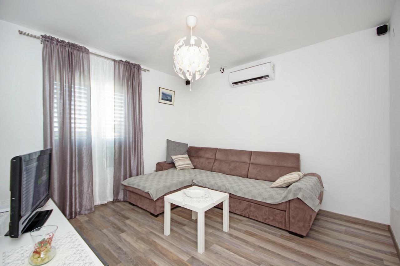 Nugal Apartment Makarska Ngoại thất bức ảnh