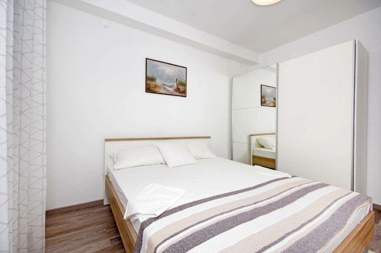 Nugal Apartment Makarska Ngoại thất bức ảnh